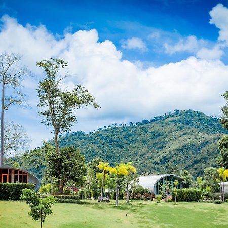 The Banyan Leaf Resort Суан Фунг Екстериор снимка